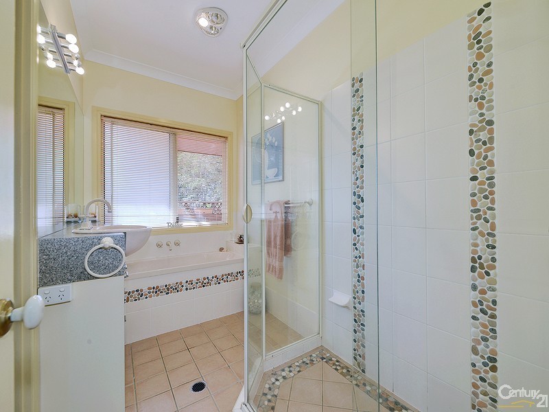 8 Glorious Court, North Lakes QLD 4509