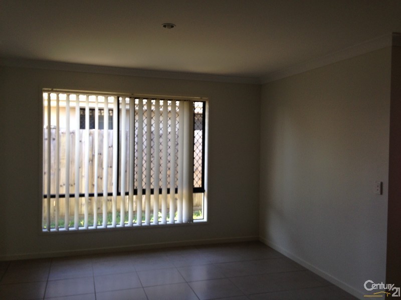 35 Denham Crescent, North Lakes QLD 4509