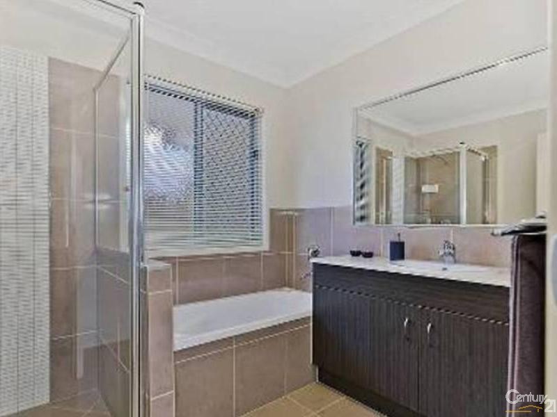 12 Petronas Street, North Lakes QLD 4509