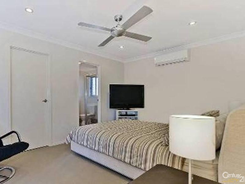 12 Petronas Street, North Lakes QLD 4509