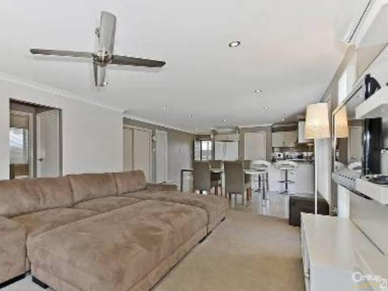 12 Petronas Street, North Lakes QLD 4509