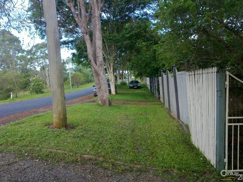 13 Duncombe Road, Narangba QLD 4504