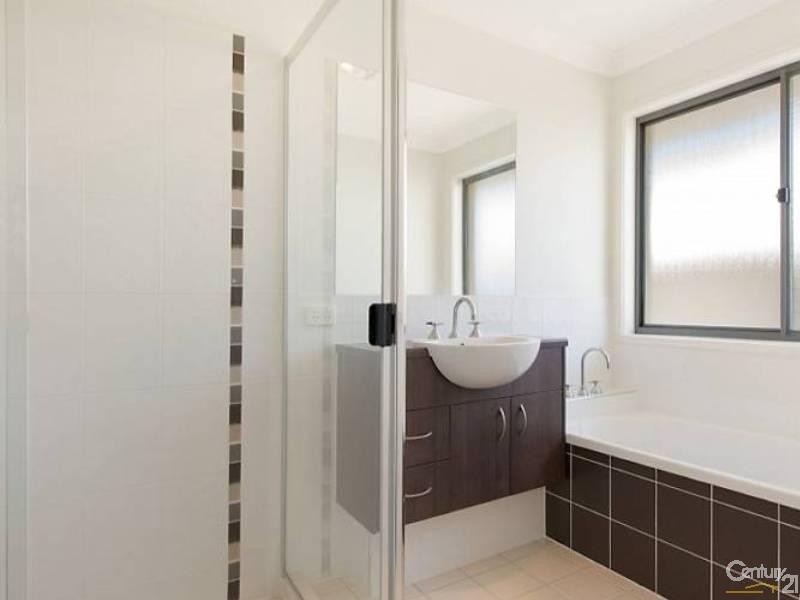 11 Allenby Close, North Lakes QLD 4509