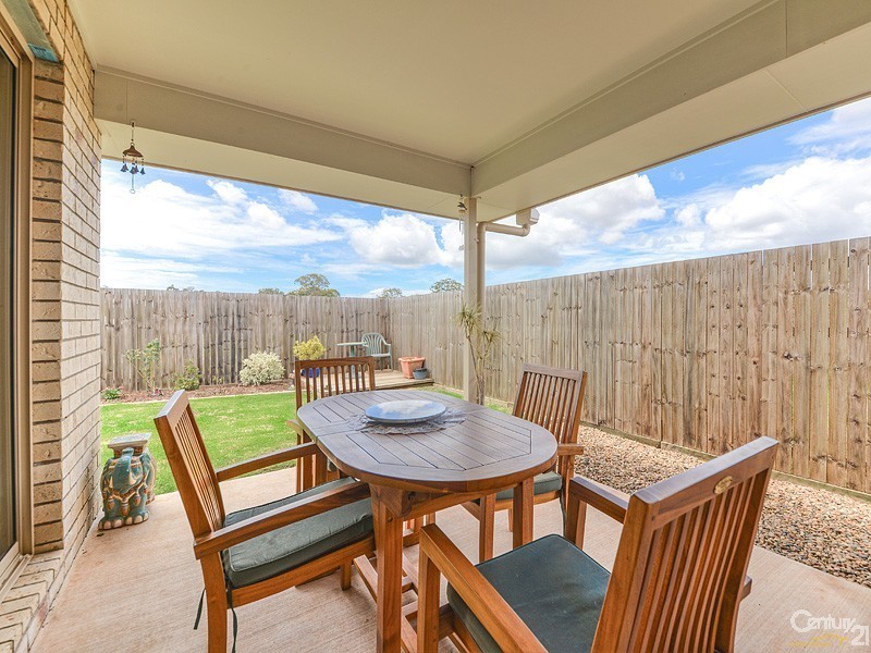 61 Olsen Circuit, Kallangur QLD 4503