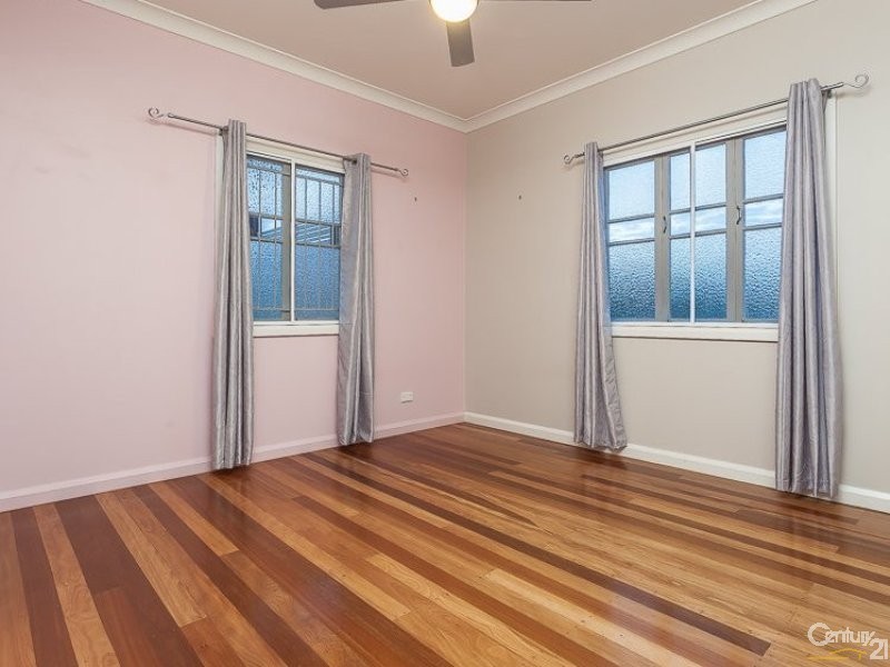 35 Turner Street, Scarborough QLD 4020