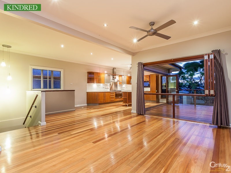 35 Turner Street, Scarborough QLD 4020