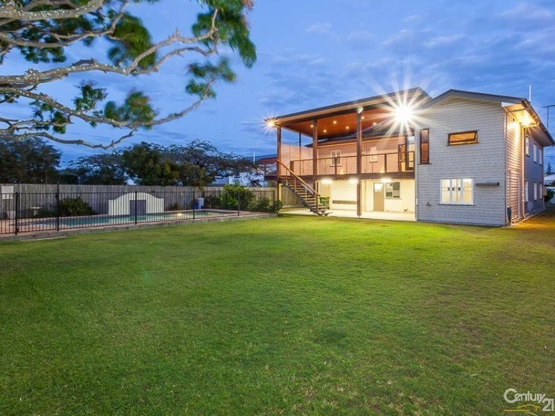 35 Turner Street, Scarborough QLD 4020