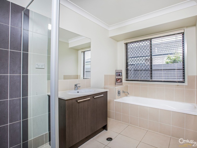 92 Nutmeg Drive, Griffin QLD 4503