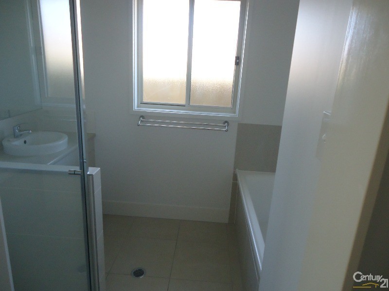 74 Mapleton Drive, North Lakes QLD 4509