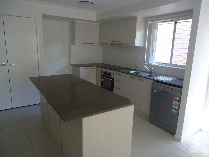 74 Mapleton Drive, North Lakes QLD 4509