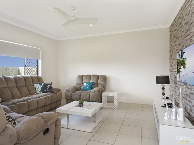 8 Nina Crescent, North Lakes QLD 4509