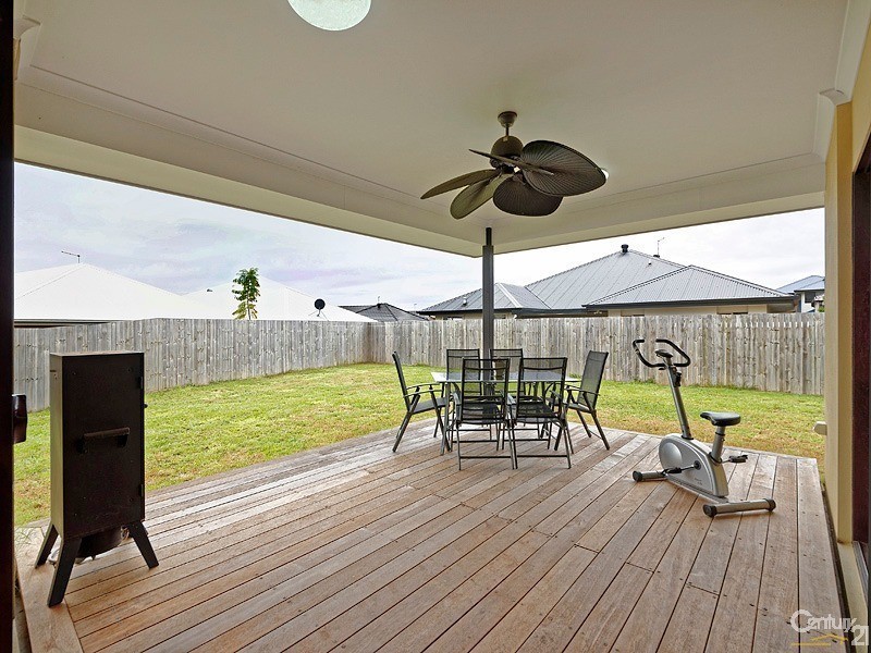 141 Nicklaus Parade, North Lakes QLD 4509