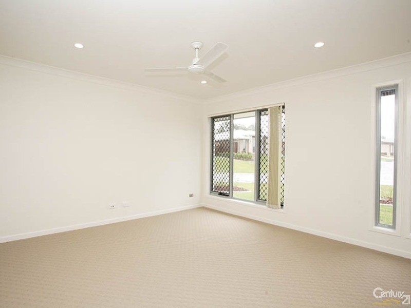 26 Parkhaven Street, Mango Hill QLD 4509