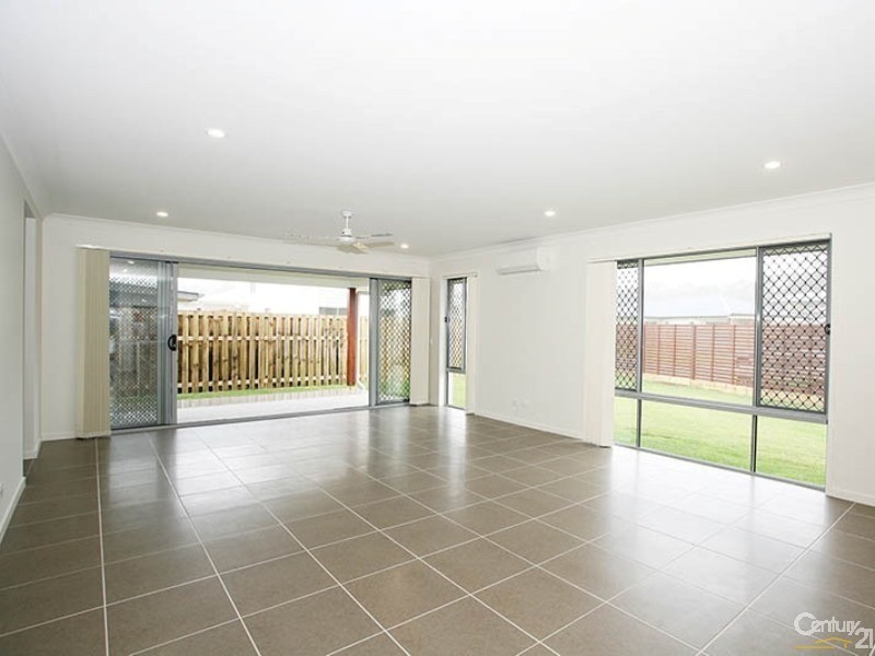 26 Parkhaven Street, Mango Hill QLD 4509