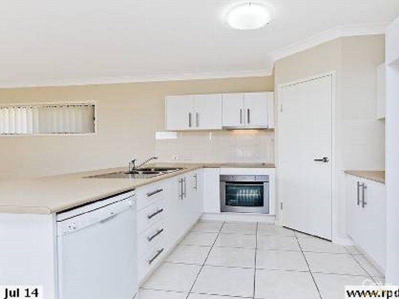 6 Melville Parade, North Lakes QLD 4509