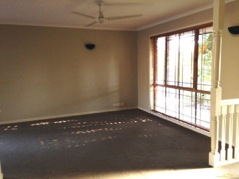 82 Rue Montaigne, Petrie QLD 4502