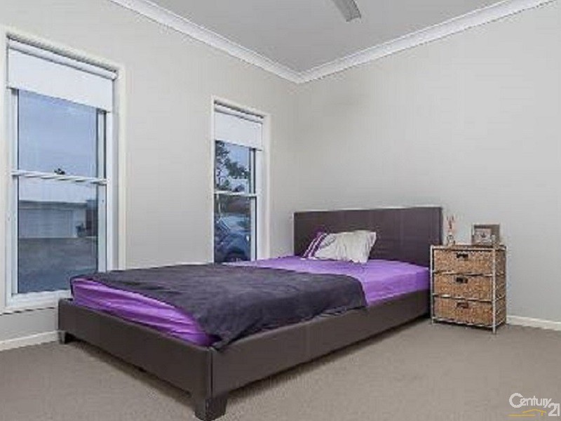 32 Planigale cresent, North Lakes QLD 4509