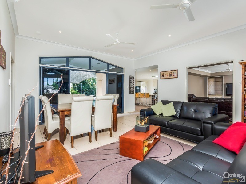 19 Wellington Road, Murrumba Downs QLD 4503