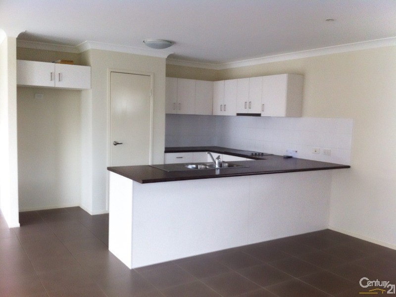 8 Capital Street, North Lakes QLD 4509