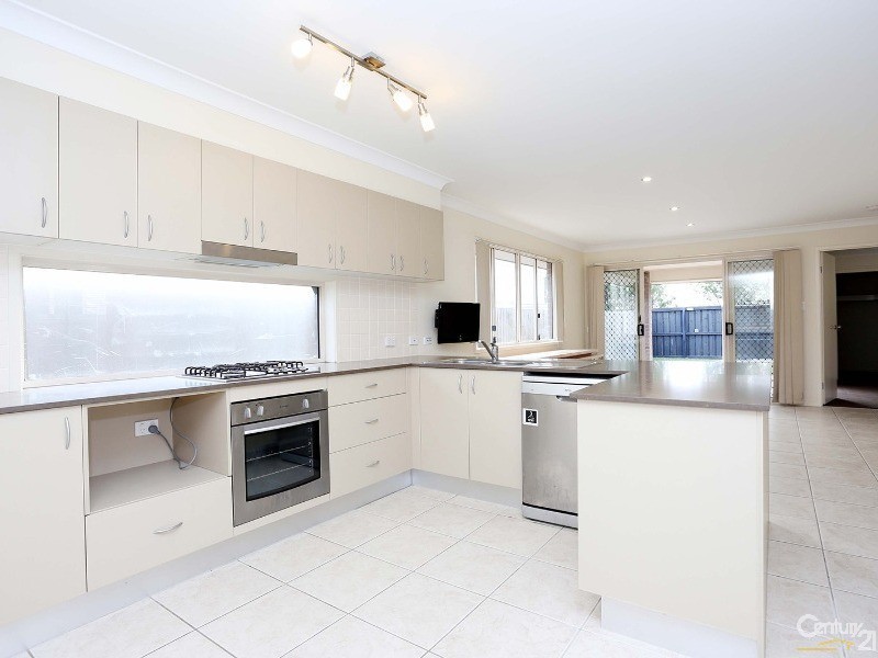 18 Langham Crescent, North Lakes QLD 4509