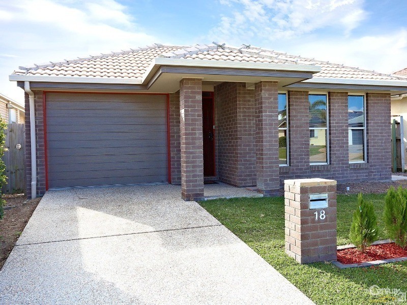 18 Langham Crescent, North Lakes QLD 4509