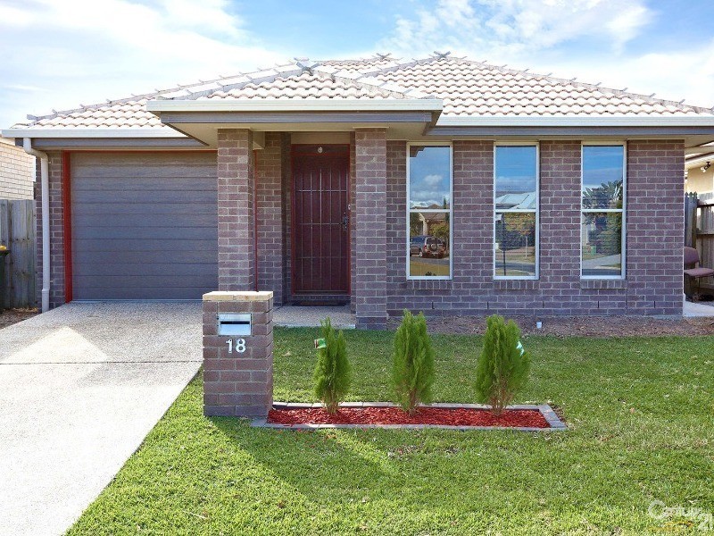 18 Langham Crescent, North Lakes QLD 4509