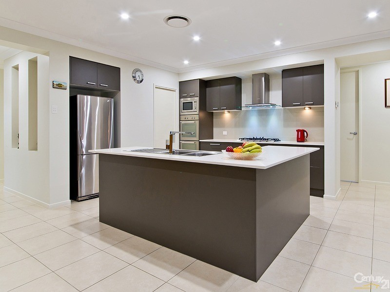 4 Kidston Court, North Lakes QLD 4509