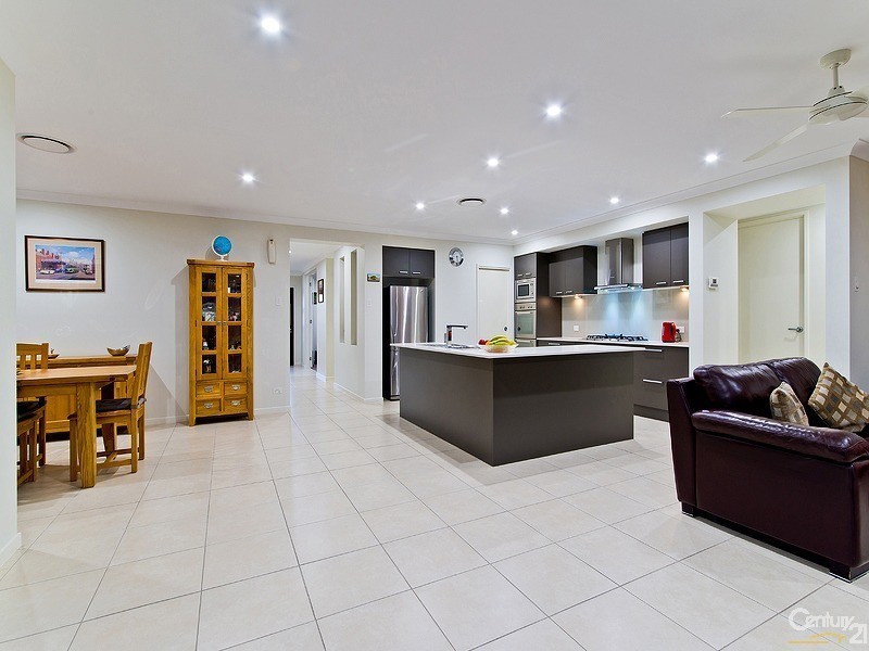 4 Kidston Court, North Lakes QLD 4509