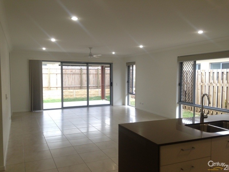 5 Woodlight Street, Mango Hill QLD 4509