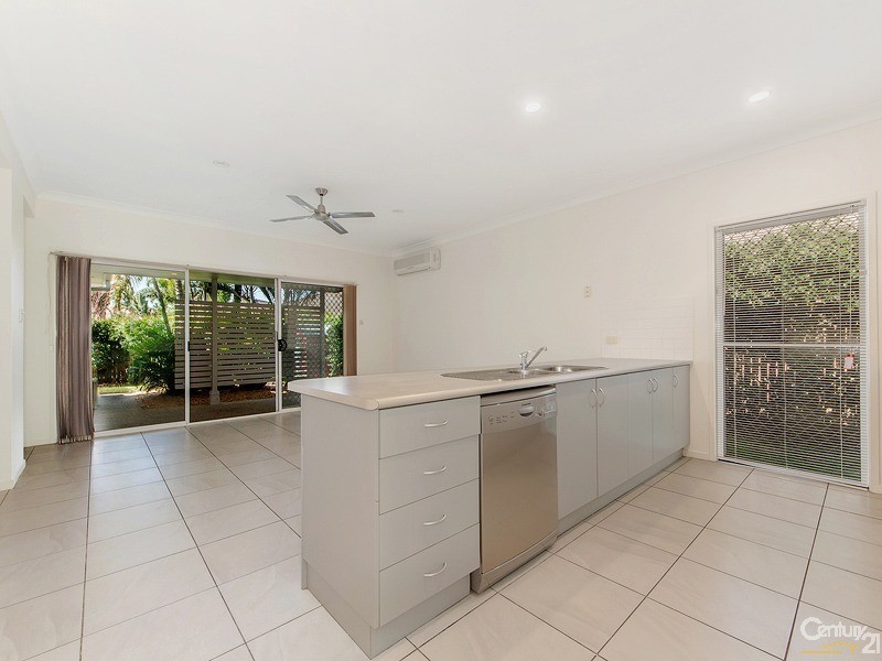 8 Neales Street, Murrumba Downs QLD 4503