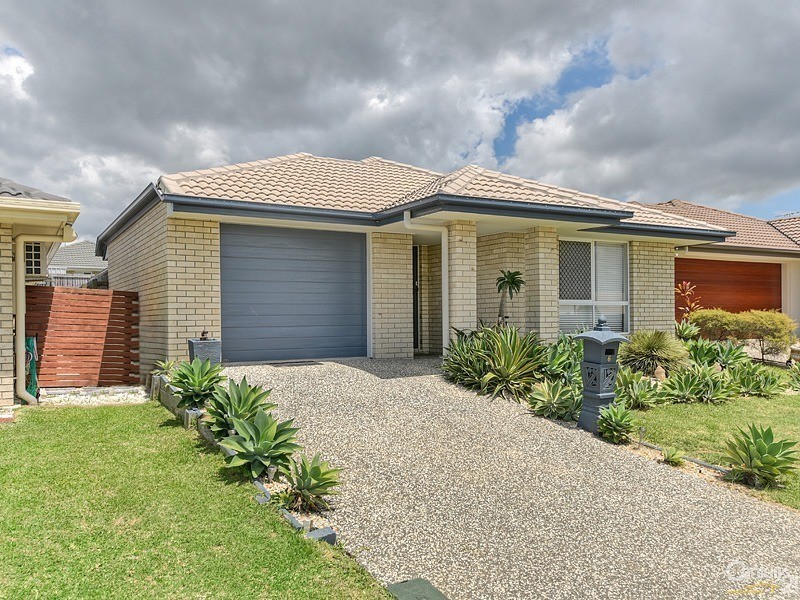 6  Nutmeg Drive, Griffin QLD 4503