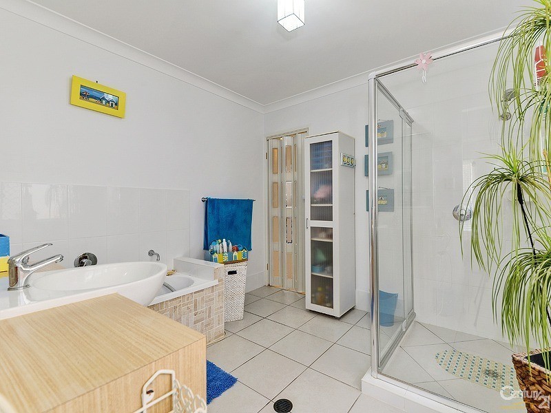 6  Nutmeg Drive, Griffin QLD 4503