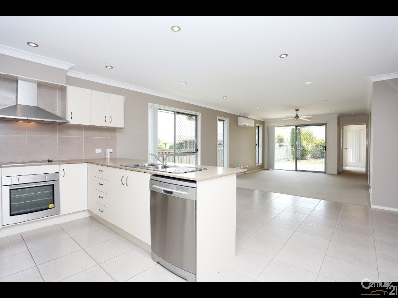 12 Petronas Street, North Lakes QLD 4509