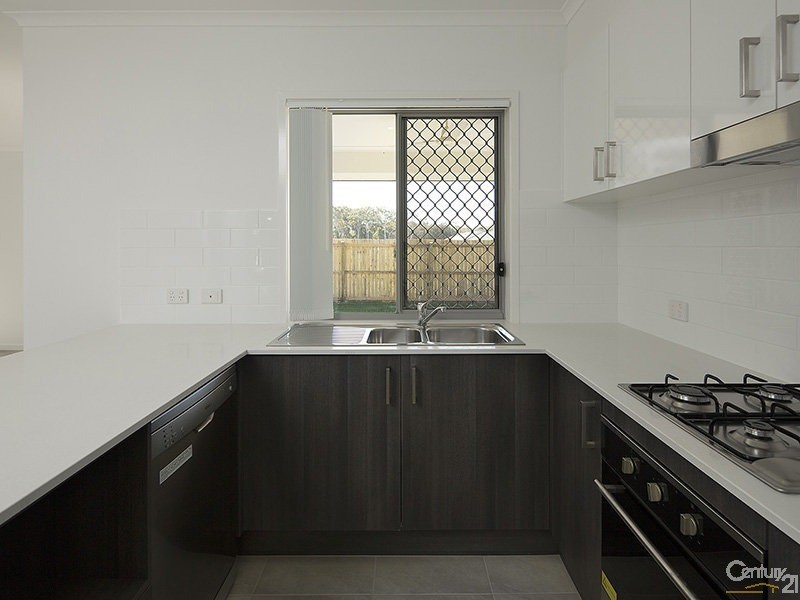 13 Fern Parade, Griffin QLD 4503