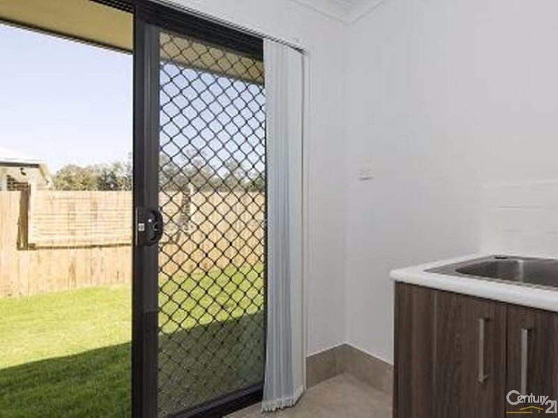 17 FERN PARADE, Griffin QLD 4503