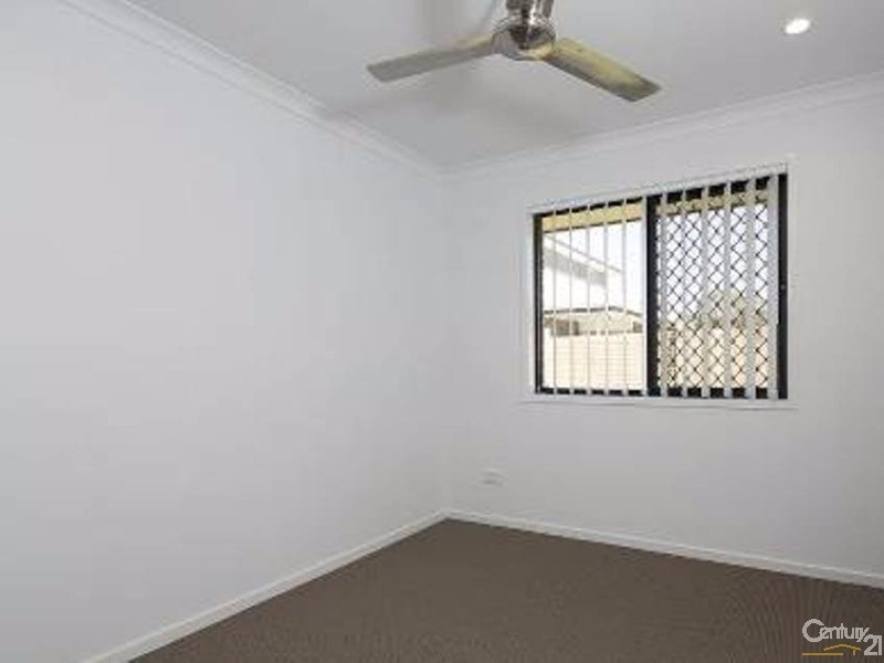 17 FERN PARADE, Griffin QLD 4503