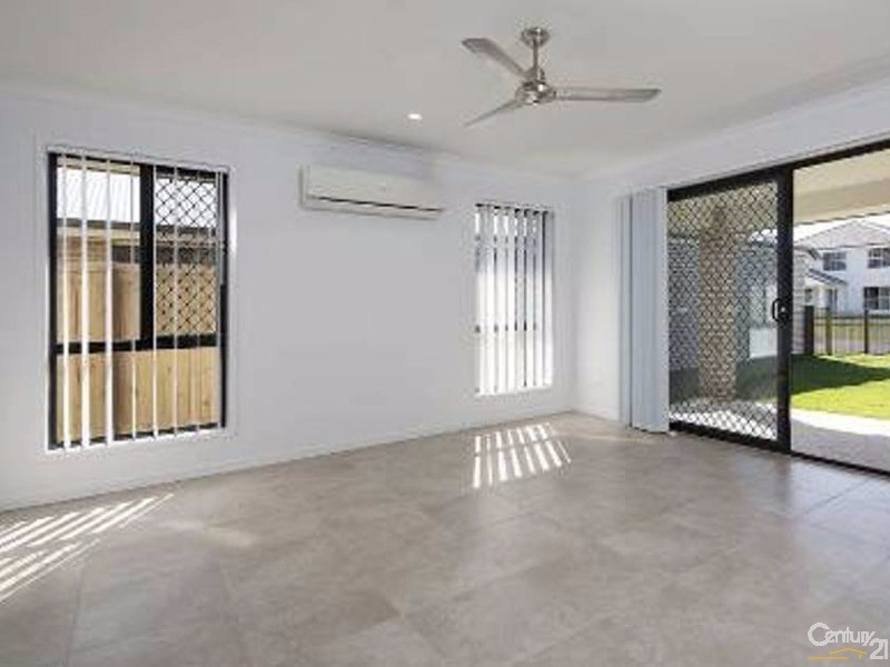 17 FERN PARADE, Griffin QLD 4503