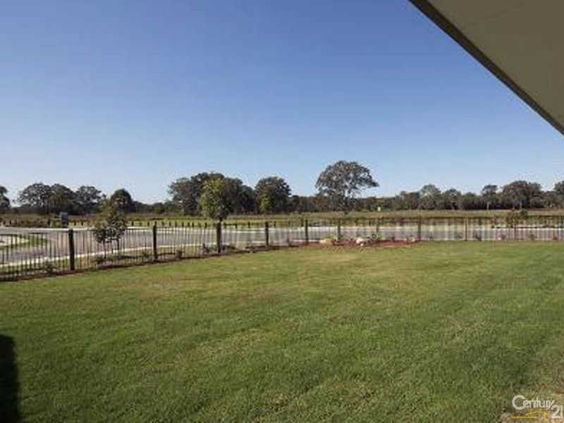 17 FERN PARADE, Griffin QLD 4503