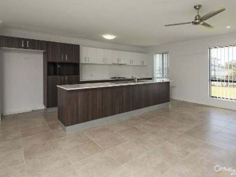 17 FERN PARADE, Griffin QLD 4503