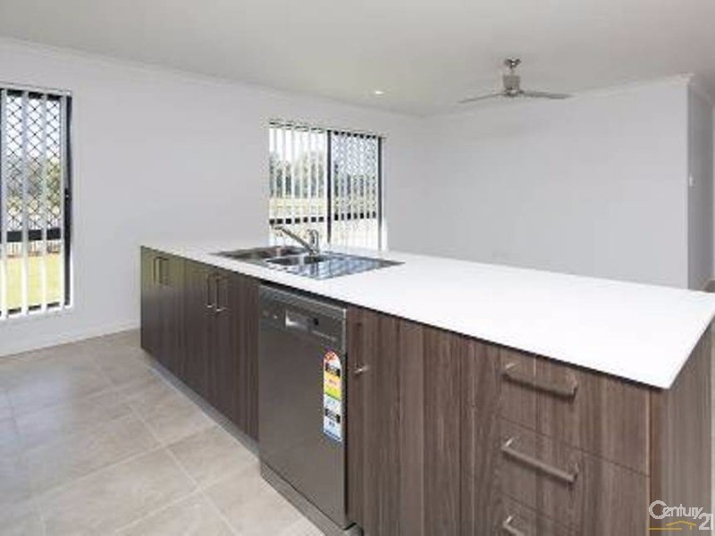 17 FERN PARADE, Griffin QLD 4503