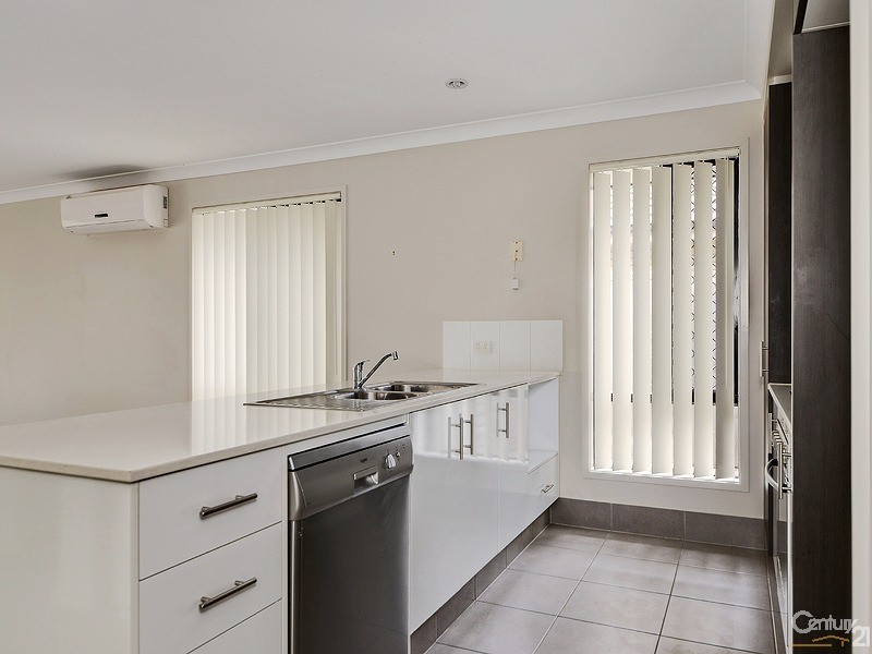 11 Melville Parade, North Lakes QLD 4509