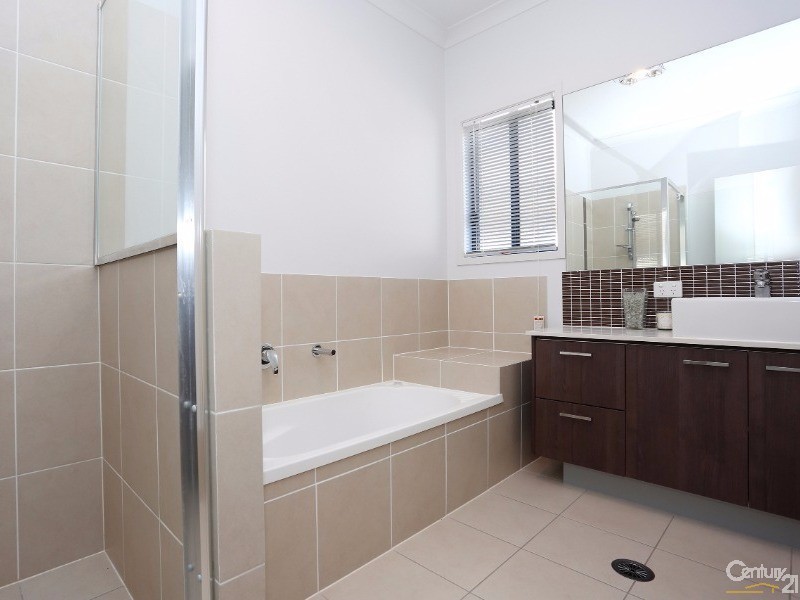 16 Lanagan Circuit, North Lakes QLD 4509