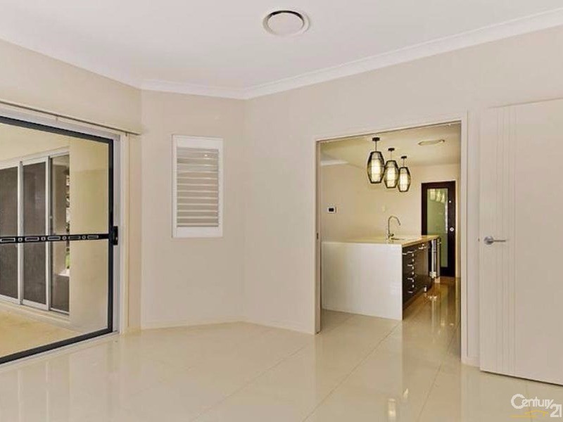 7 Fantail Crescent, Mango Hill QLD 4509