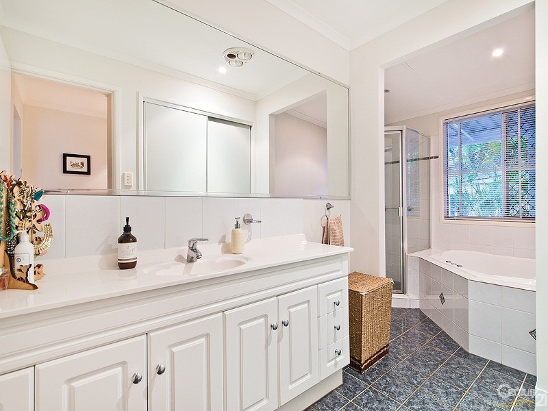 28 Ruby Street, Mango Hill QLD 4509