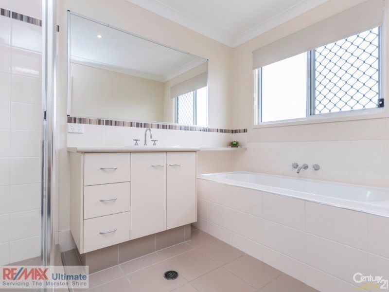 22 Astley Parade, North Lakes QLD 4509
