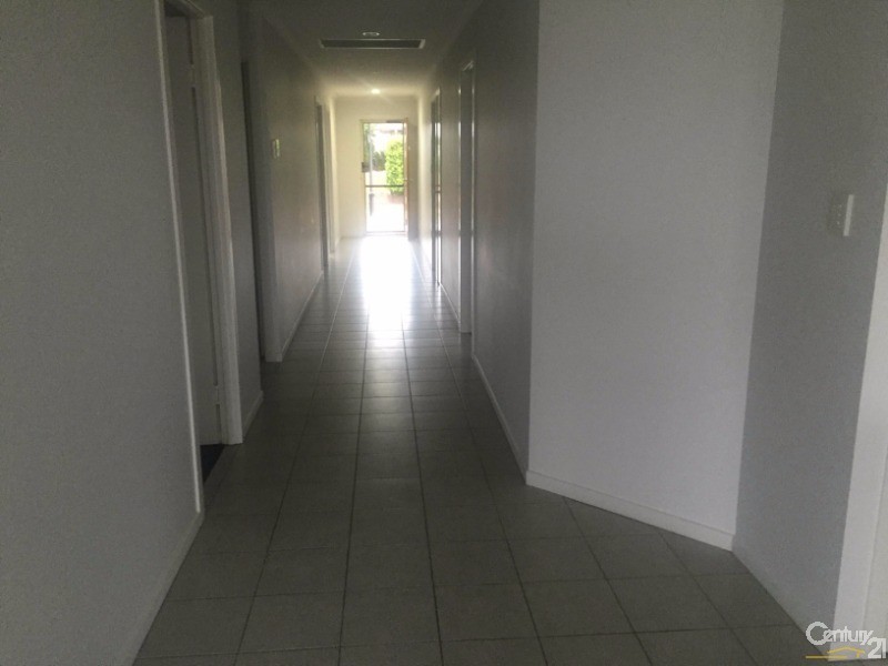 5  Scenic Drive, Murrumba Downs QLD 4503