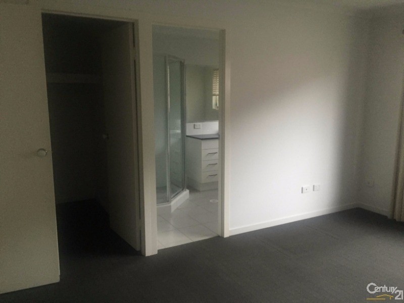 5  Scenic Drive, Murrumba Downs QLD 4503