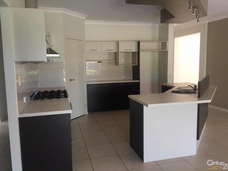 24 Elkington Circuit, North Lakes QLD 4509