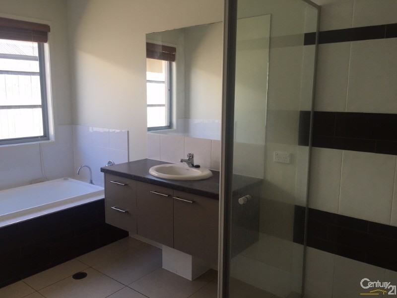 24 Elkington Circuit, North Lakes QLD 4509