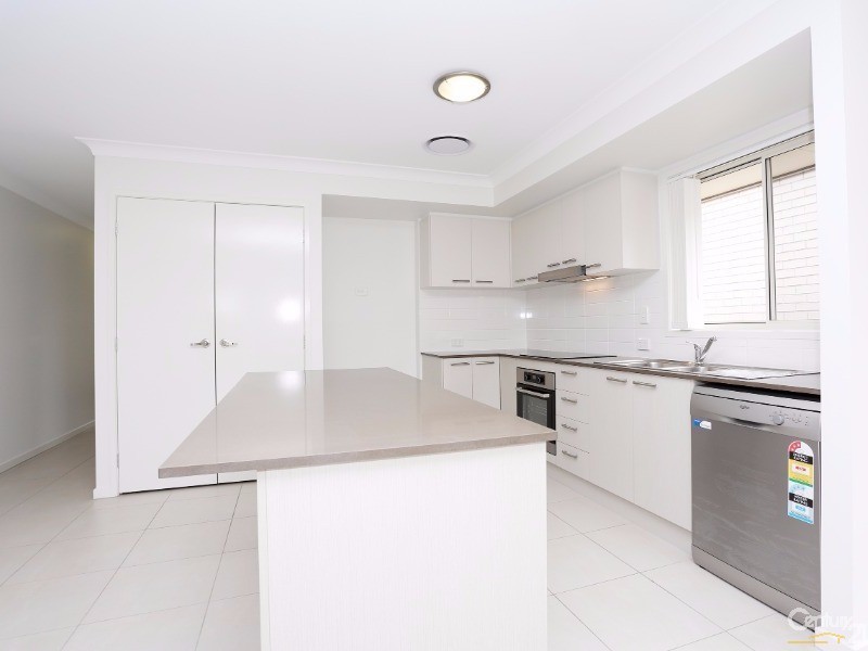 74 Mapleton Drive, North Lakes QLD 4509